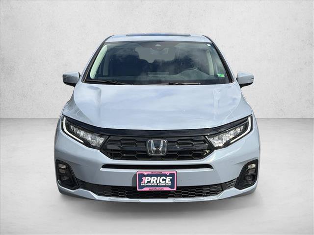 Used 2025 Honda Odyssey Elite image 2