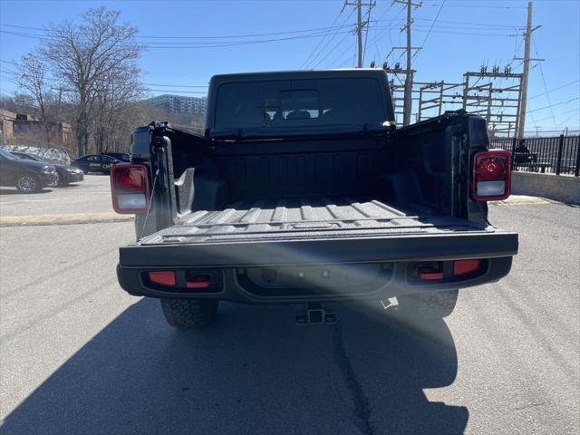 Certified 2023 Jeep Gladiator Rubicon w/ Cold Weather Group image 13