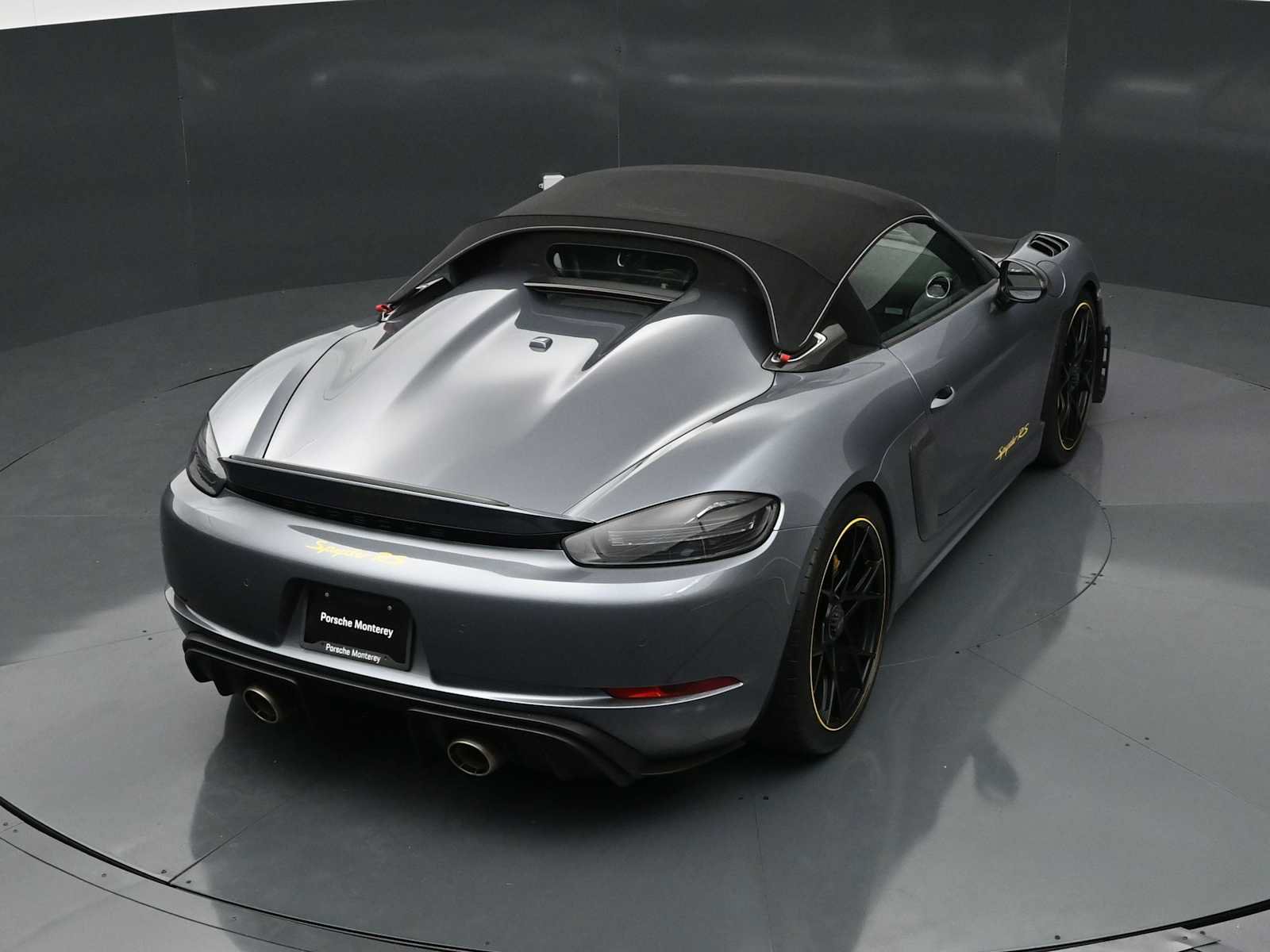 Certified 2025 Porsche 718 Boxster Spyder RS RWD image 31