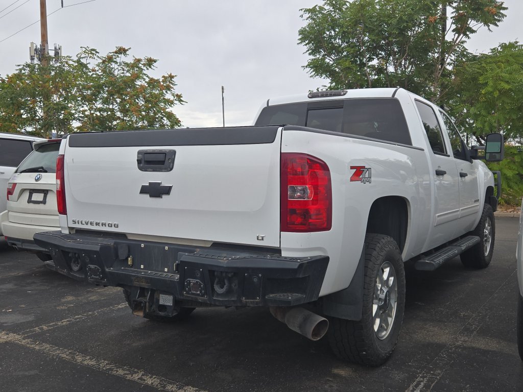 Used 2011 Chevrolet Silverado 3500 LT w/ Interior Plus Package AWD/4WD image 7