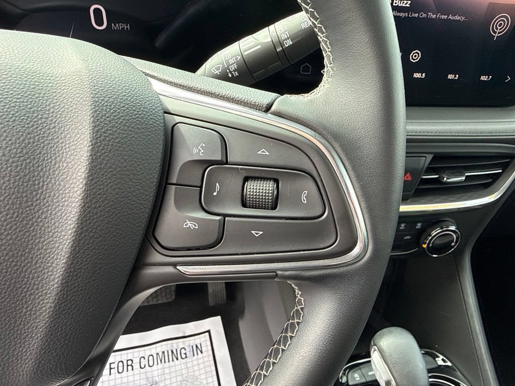 Used 2024 Buick Encore GX Preferred AWD/4WD image 26