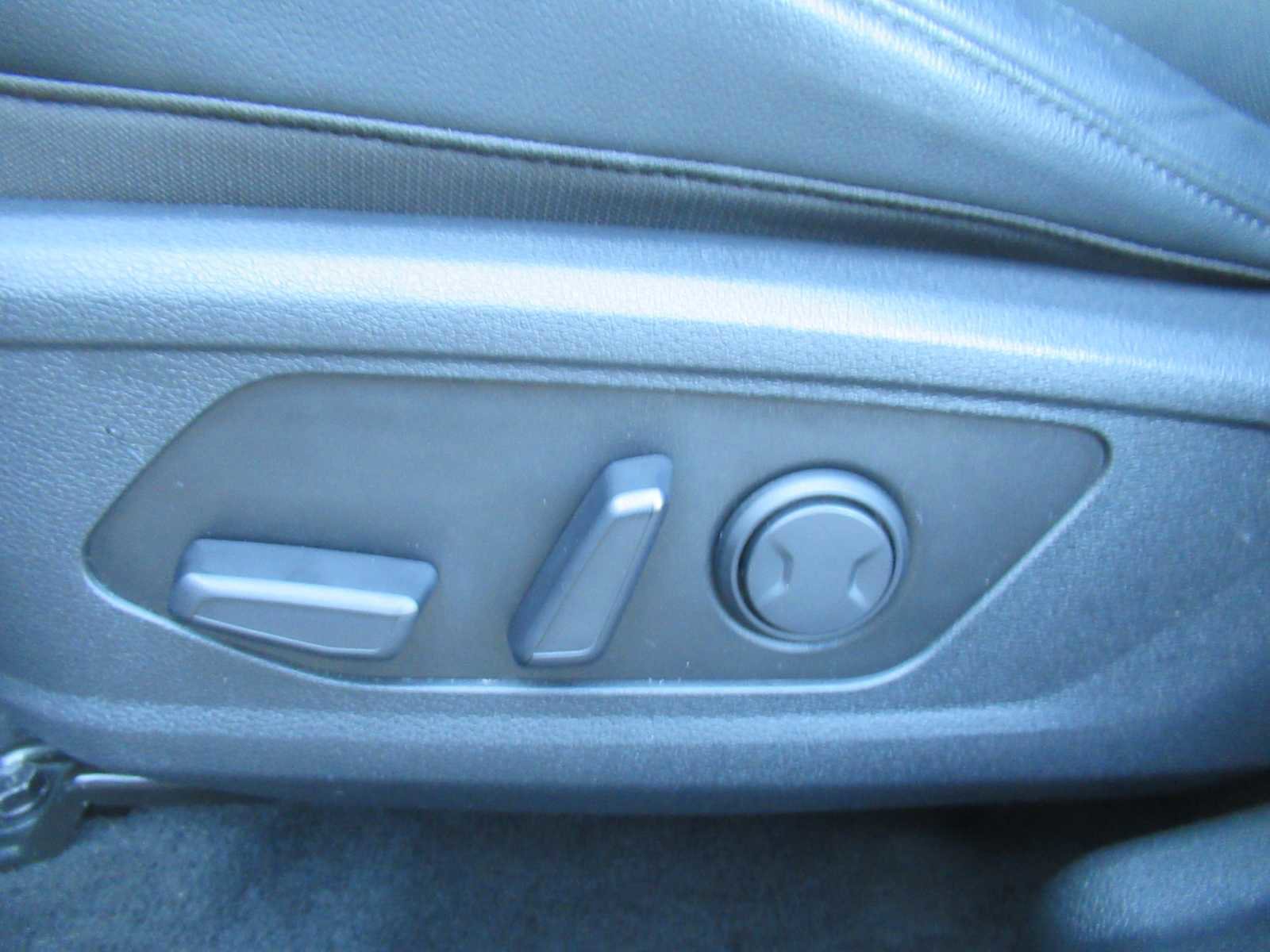 Used 2023 Kia Sportage EX image 18