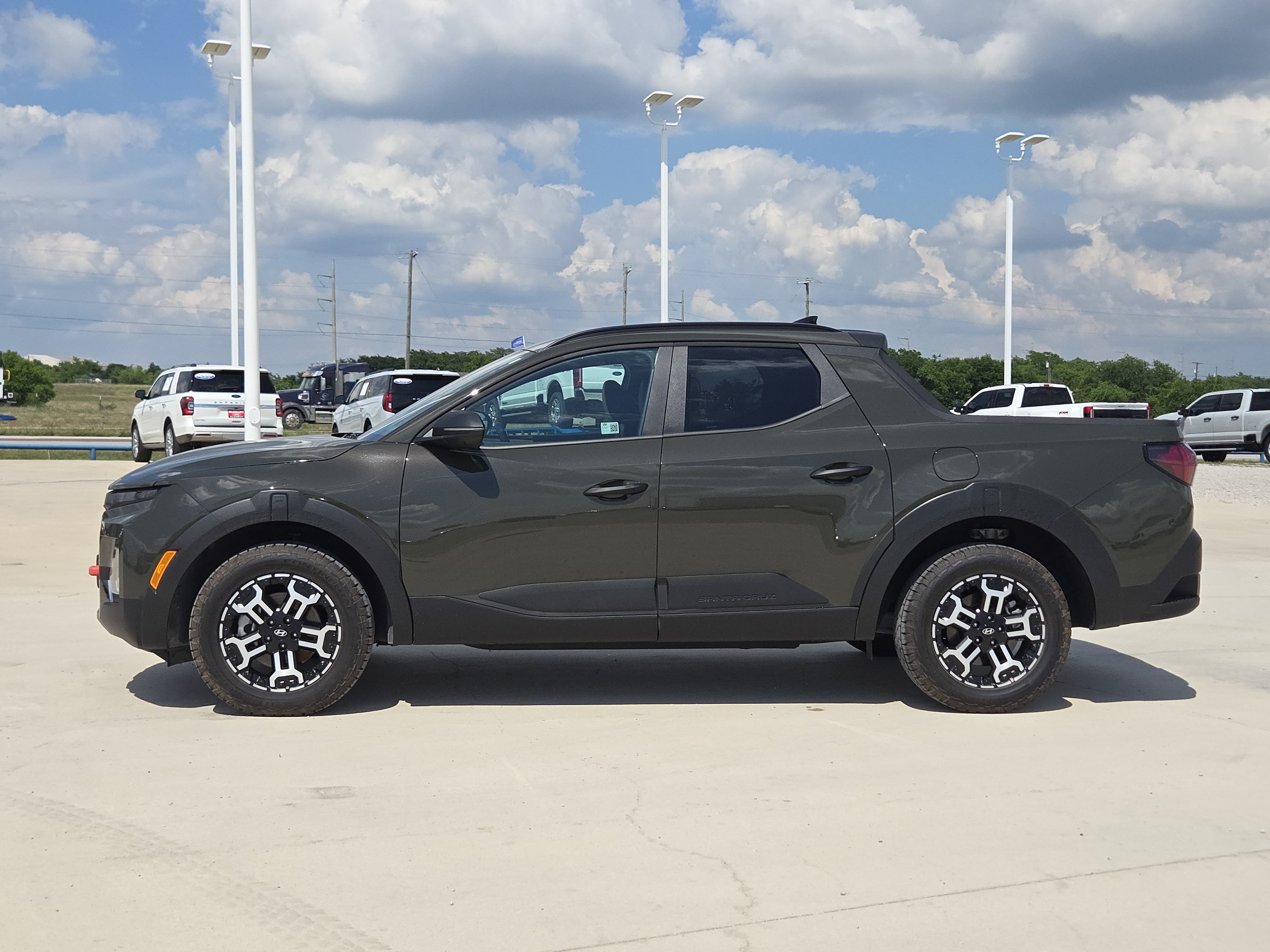Used 2025 Hyundai Santa Cruz XRT AWD/4WD image 4