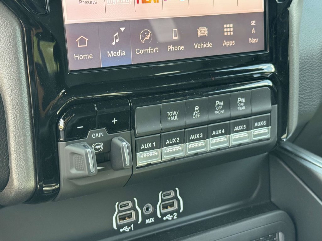 New 2026 RAM 2500 Big Horn AWD/4WD image 20