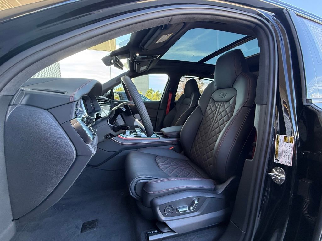 New 2026 Audi SQ7 Prestige image 12
