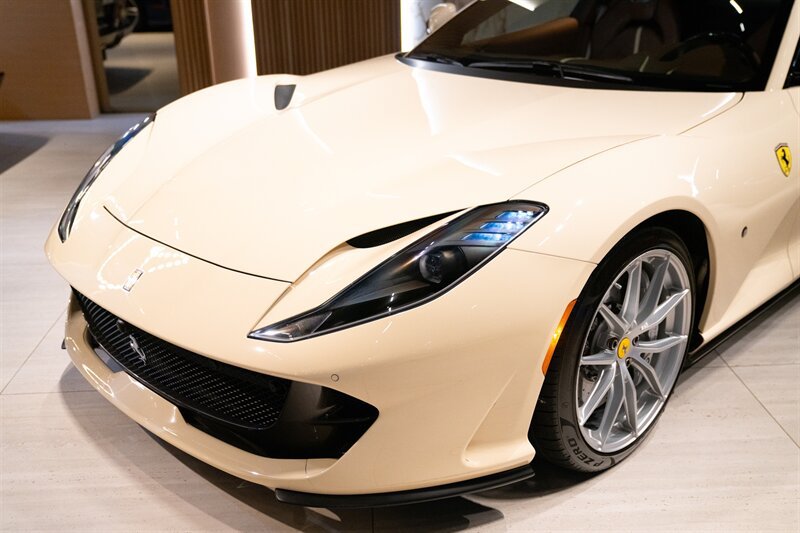 Used 2019 Ferrari 812 Superfast RWD image 4