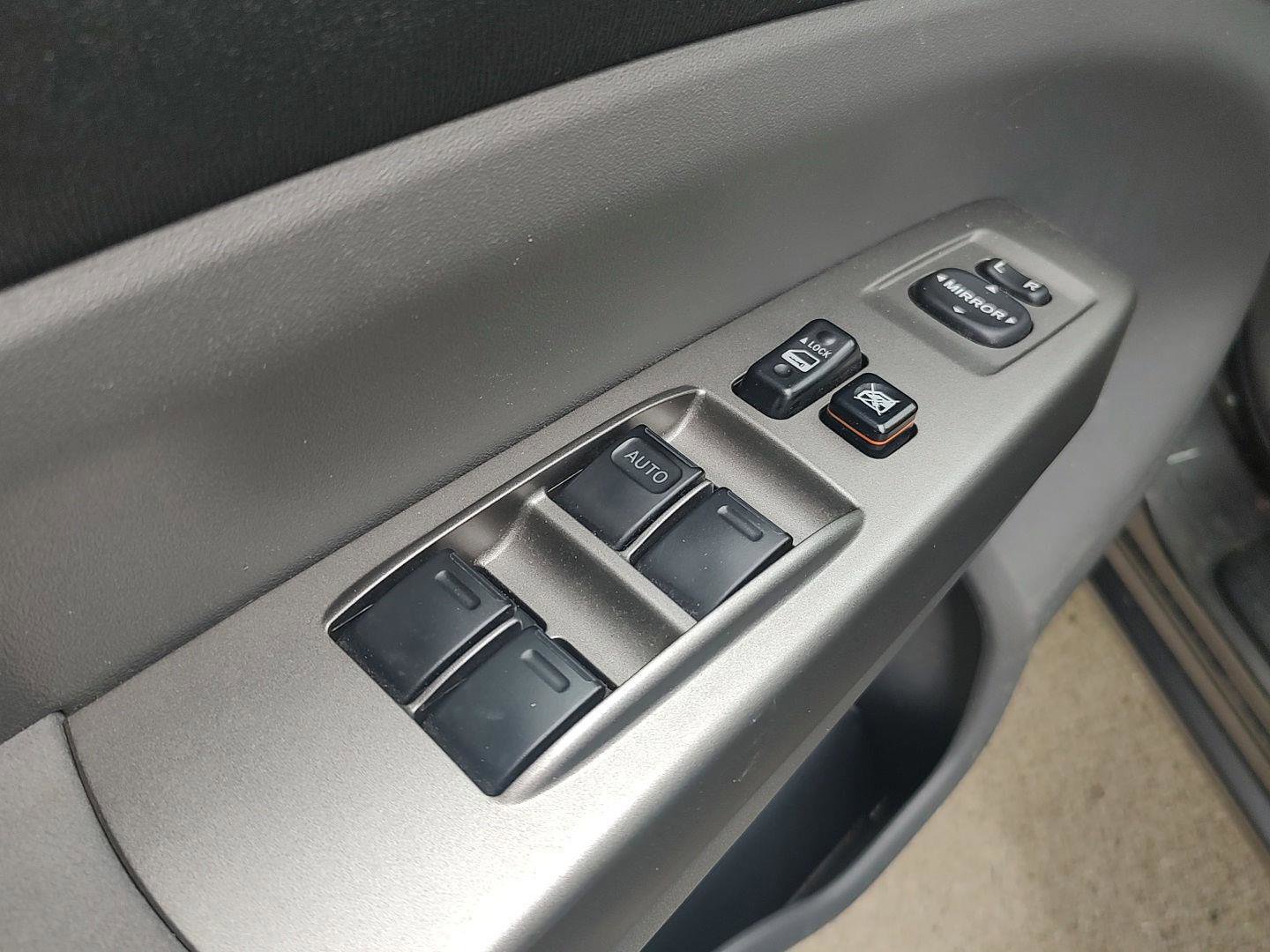Used 2006 Toyota Prius FWD image 11