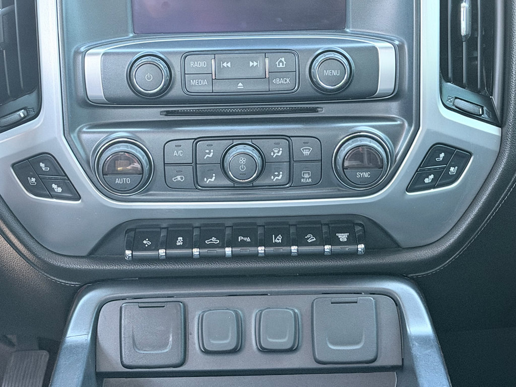 Used 2018 GMC Sierra 2500 SLT w/ Driver Alert Package AWD/4WD image 20