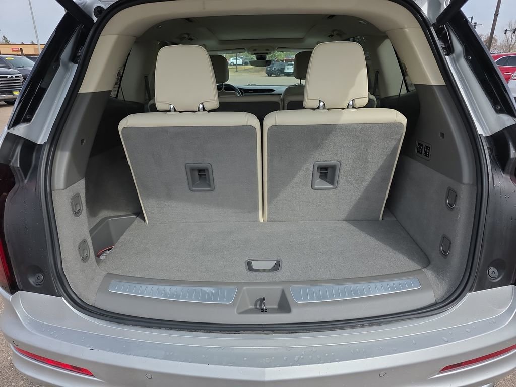 Used 2020 Cadillac XT6 Premium Luxury image 23