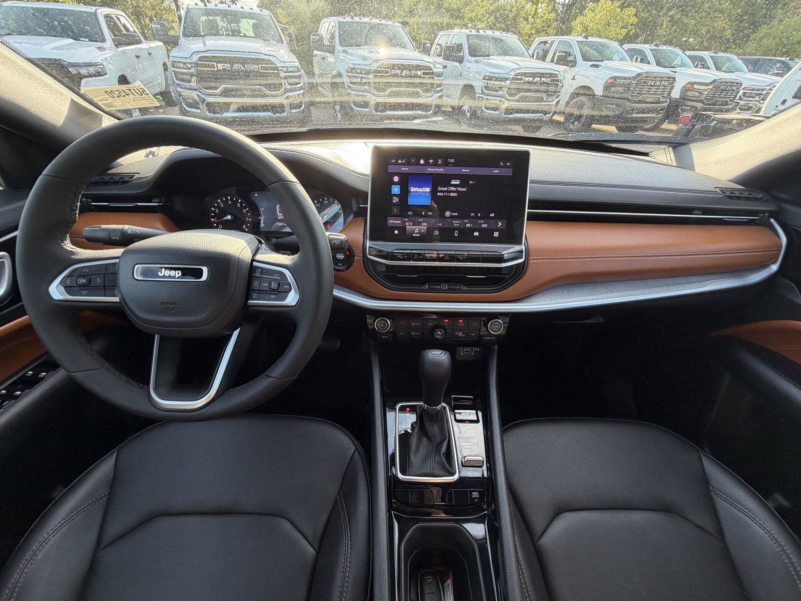 Used 2024 Jeep Compass Limited AWD/4WD image 7