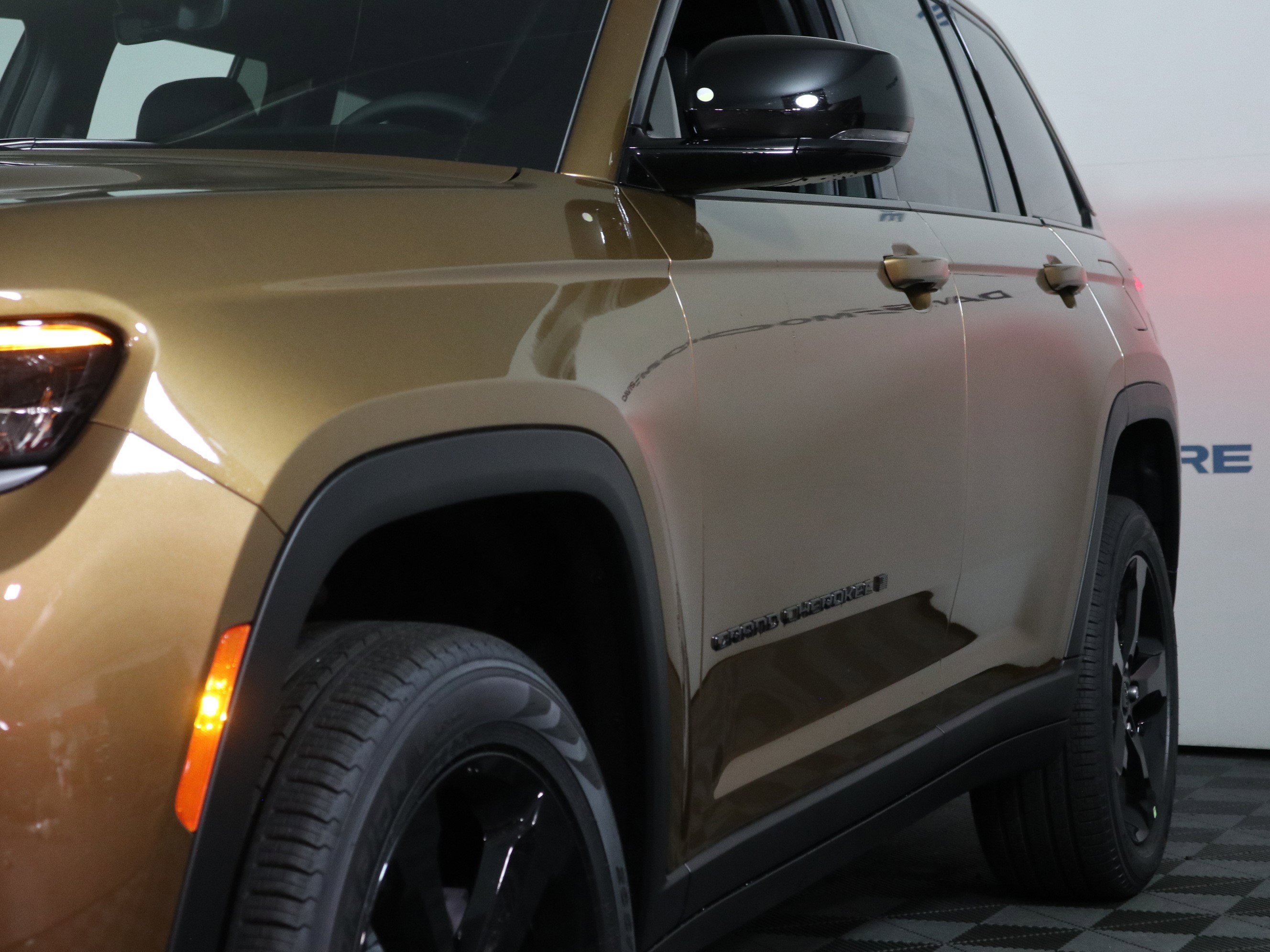 New 2026 Jeep Grand Cherokee Limited AWD/4WD image 12