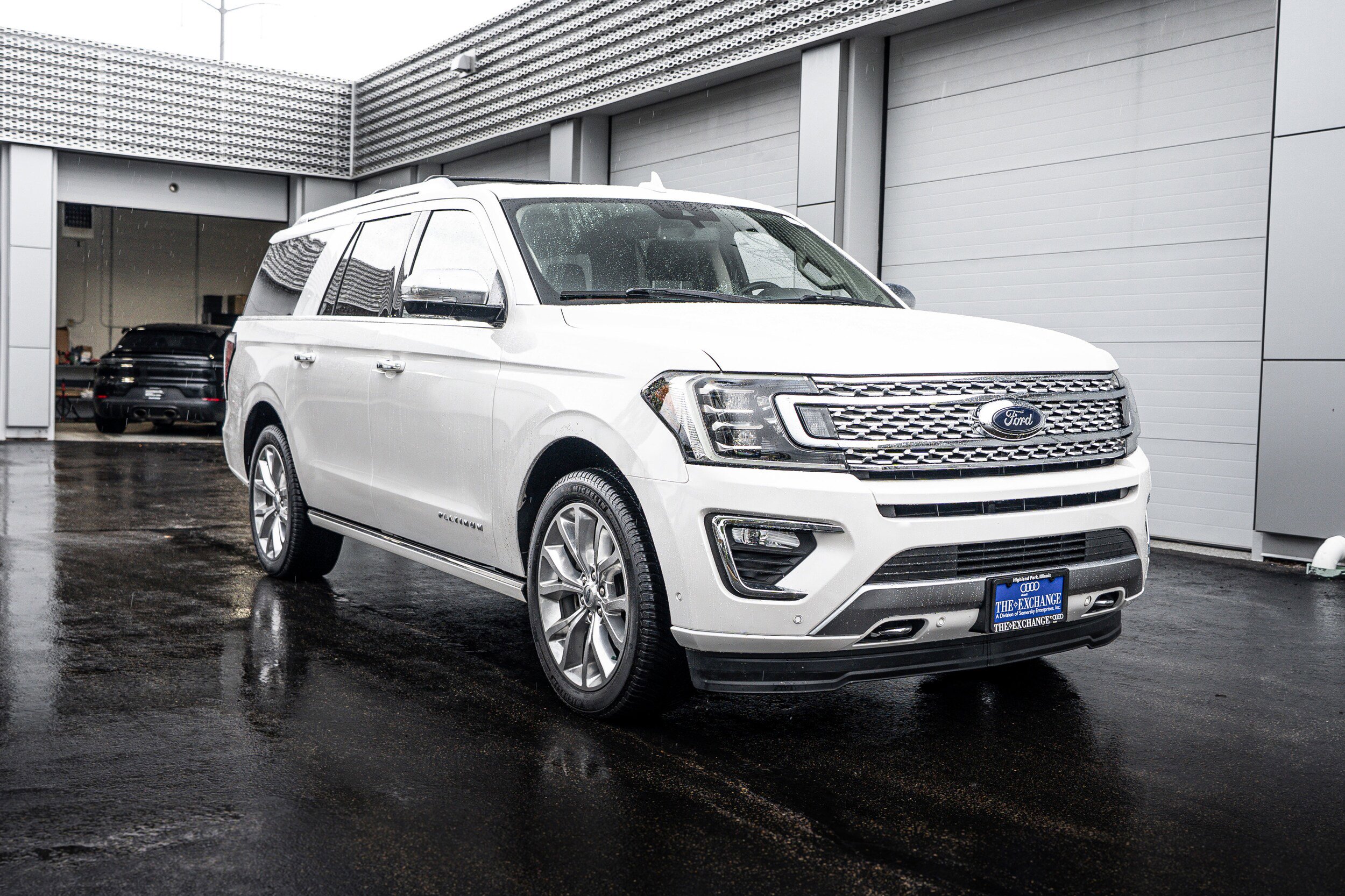 Used 2019 Ford Expedition Max Platinum AWD/4WD image 2