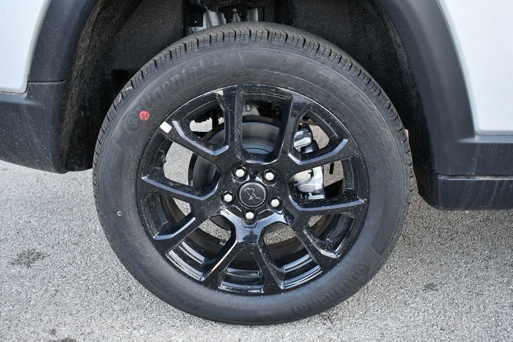 New 2026 Jeep Compass Latitude image 8