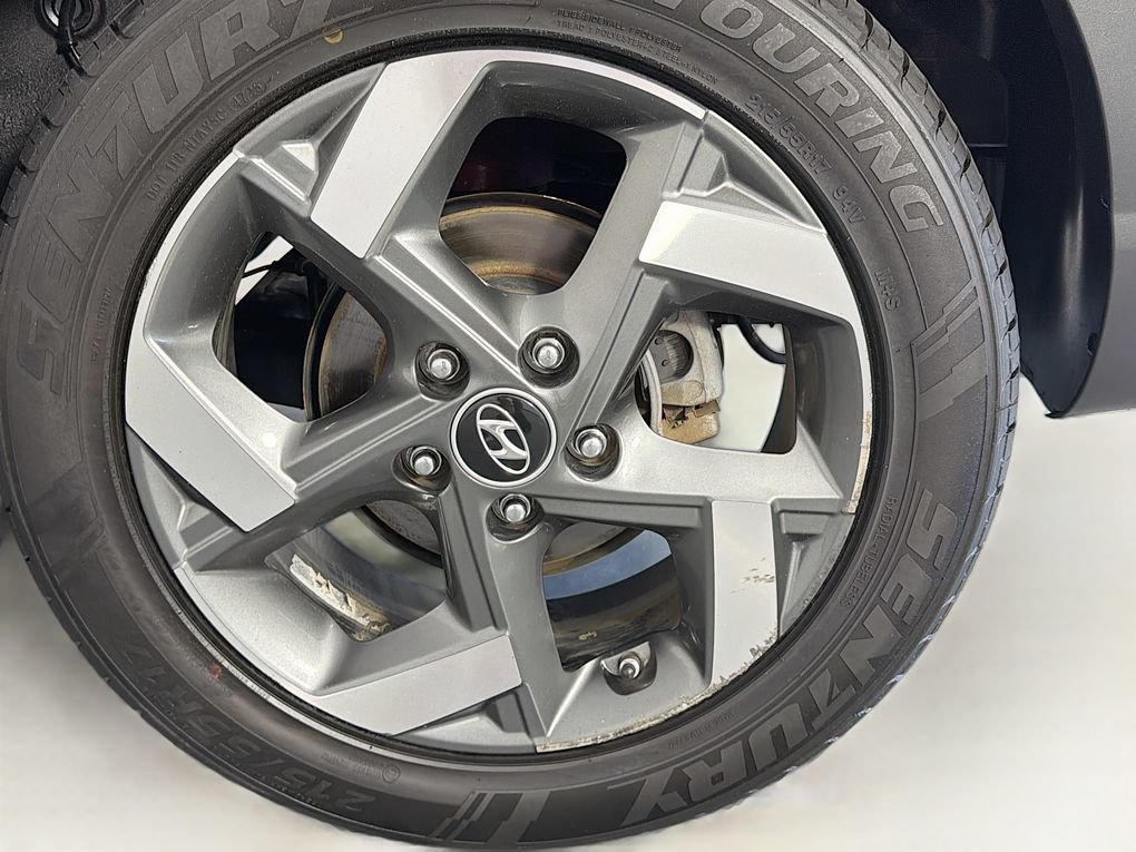 Used 2021 Hyundai Venue SEL FWD image 31
