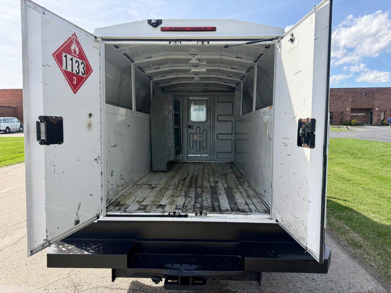 Used 2017 Chevrolet Express 3500 image 28