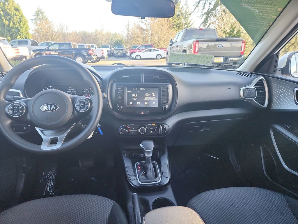 Used 2020 Kia Soul LX image 34