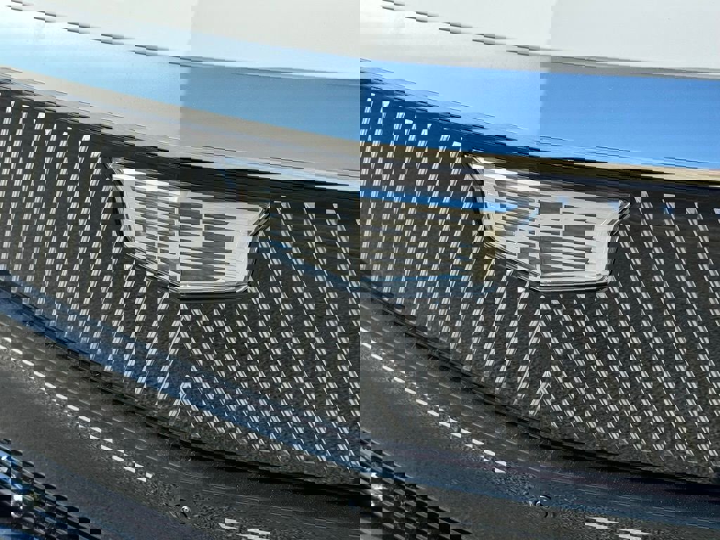 New 2025 Cadillac Escalade IQ Luxury 2 image 7