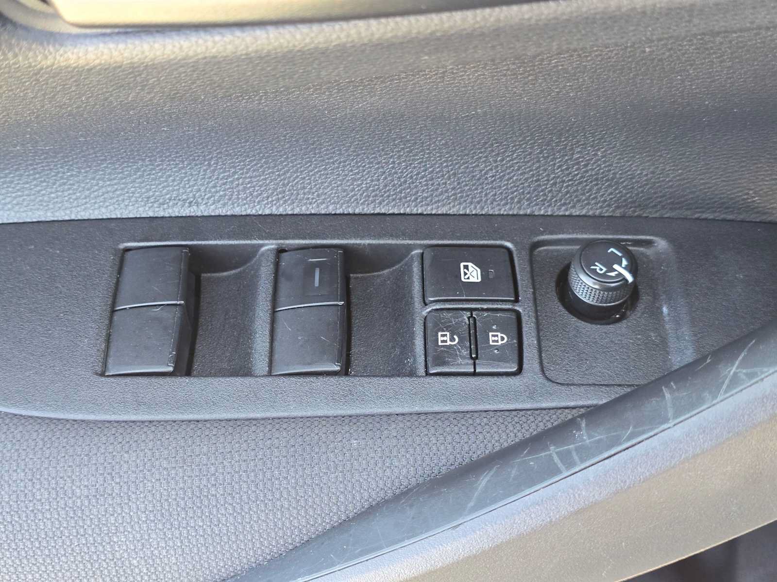 Certified 2025 Toyota Corolla LE FWD image 25