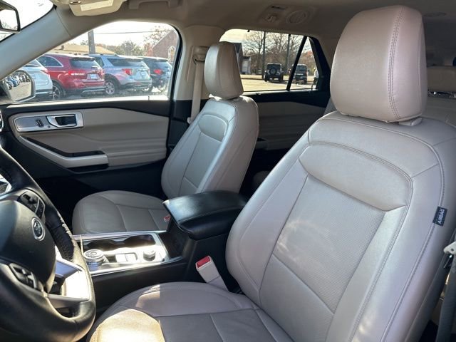 Used 2024 Ford Explorer Limited image 13