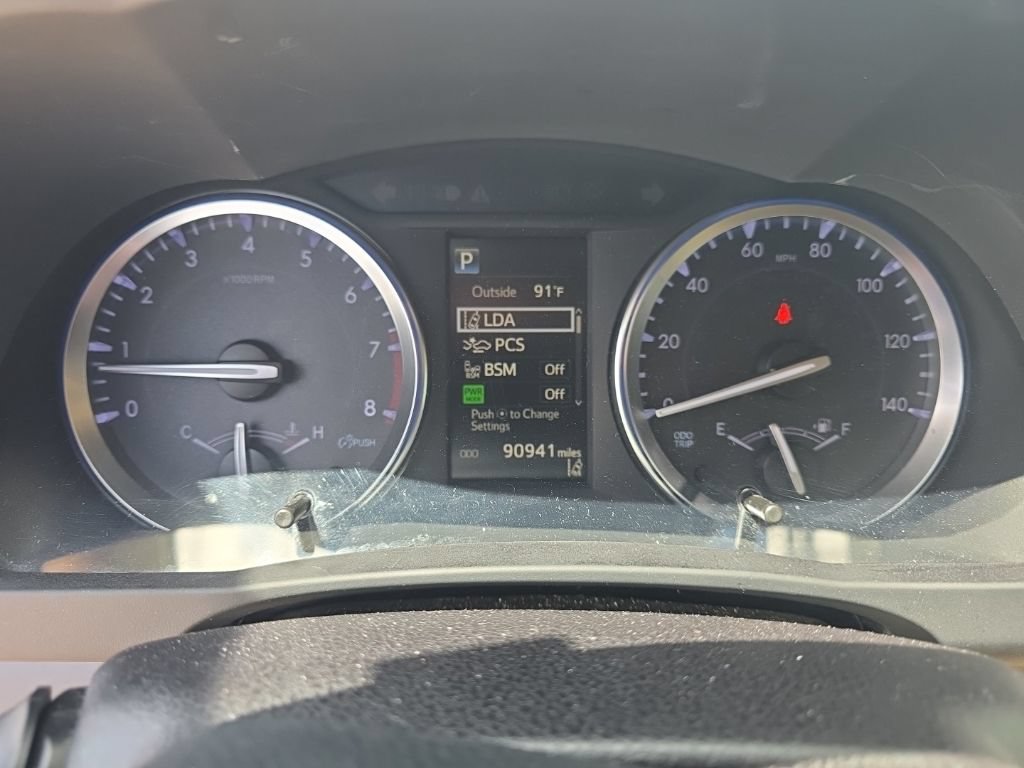 Used 2018 Toyota Highlander XLE FWD image 10