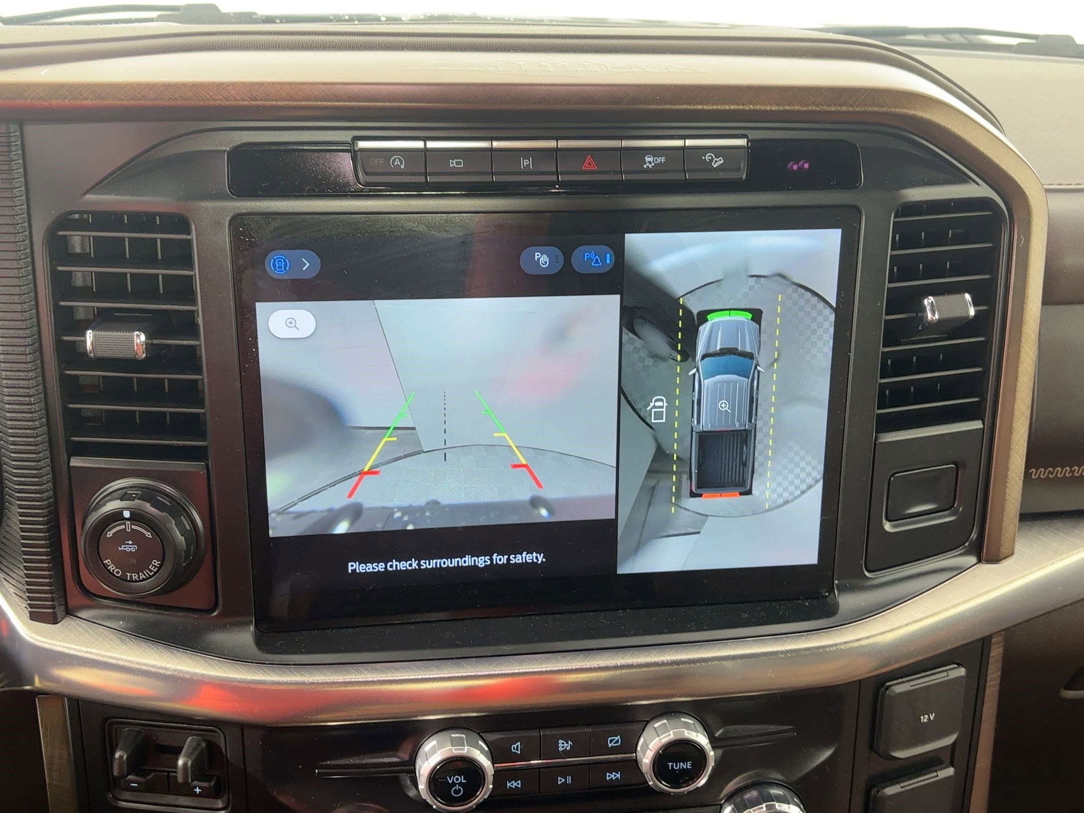 Used 2024 Ford F150 King Ranch w/ FX4 Off-Road Package image 25