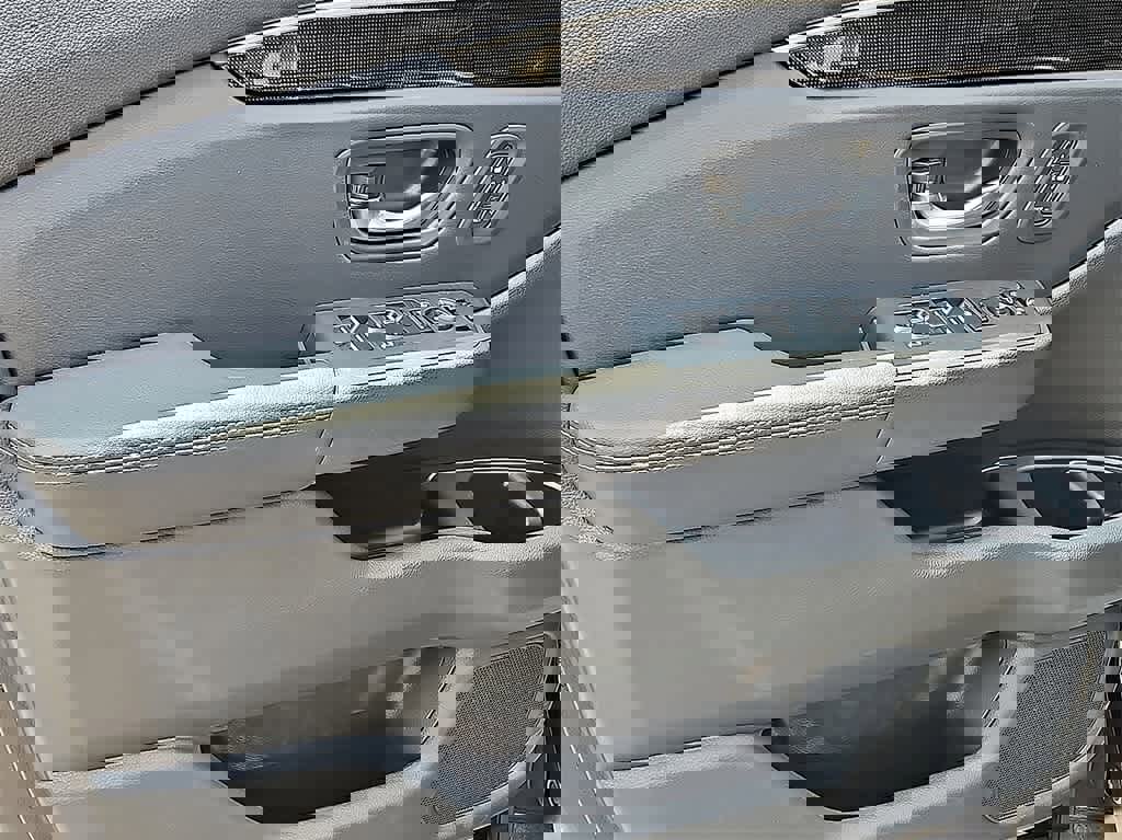 New 2025 Honda Pilot Elite image 9