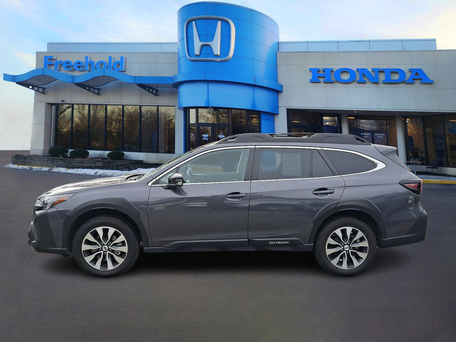 Used 2024 Subaru Outback Limited image 4