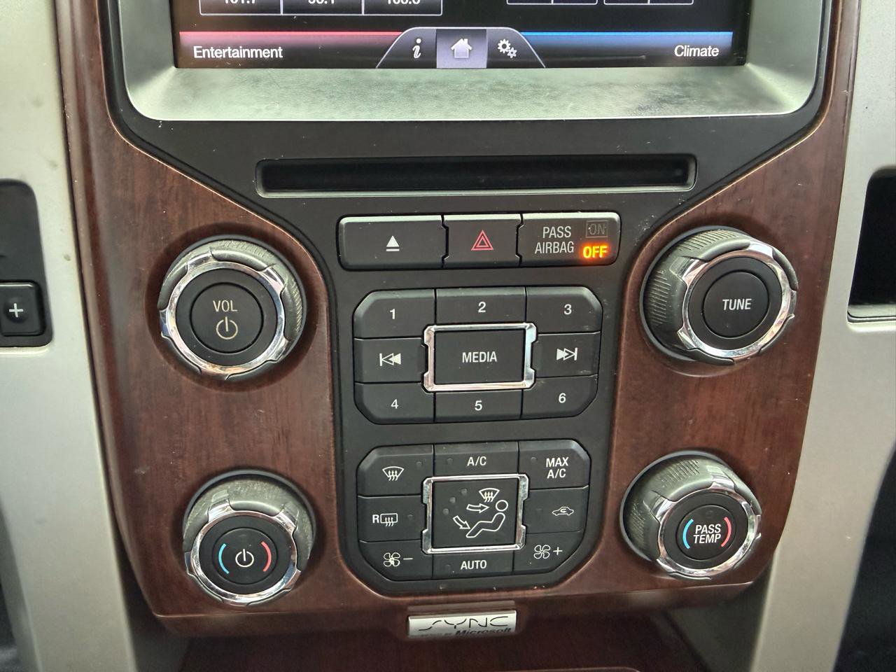 Used 2013 Ford F150 King Ranch w/ King Ranch Luxury Pkg RWD image 30