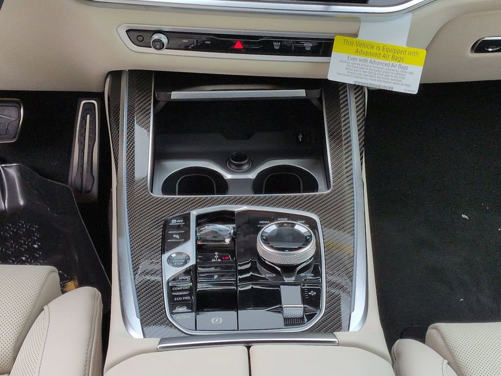 New 2026 BMW X7 M60i image 19