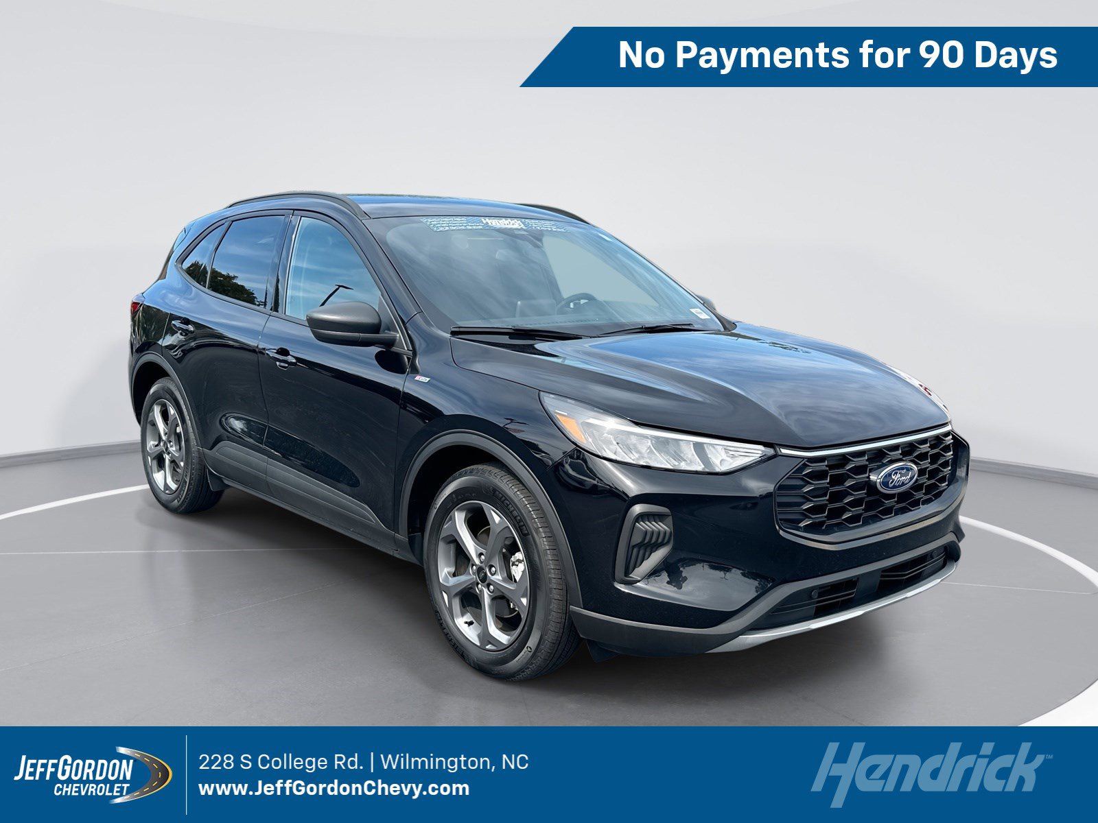 Used 2025 Ford Escape ST-Line FWD image 1