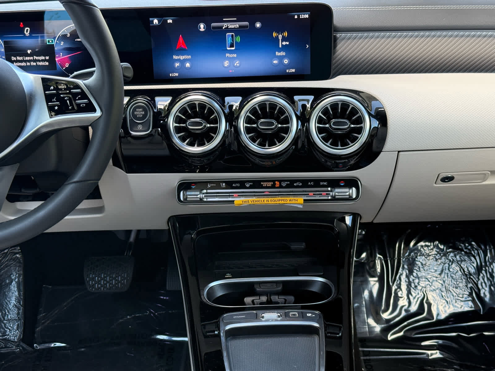 Used 2025 Mercedes-Benz CLA 250 4MATIC image 13