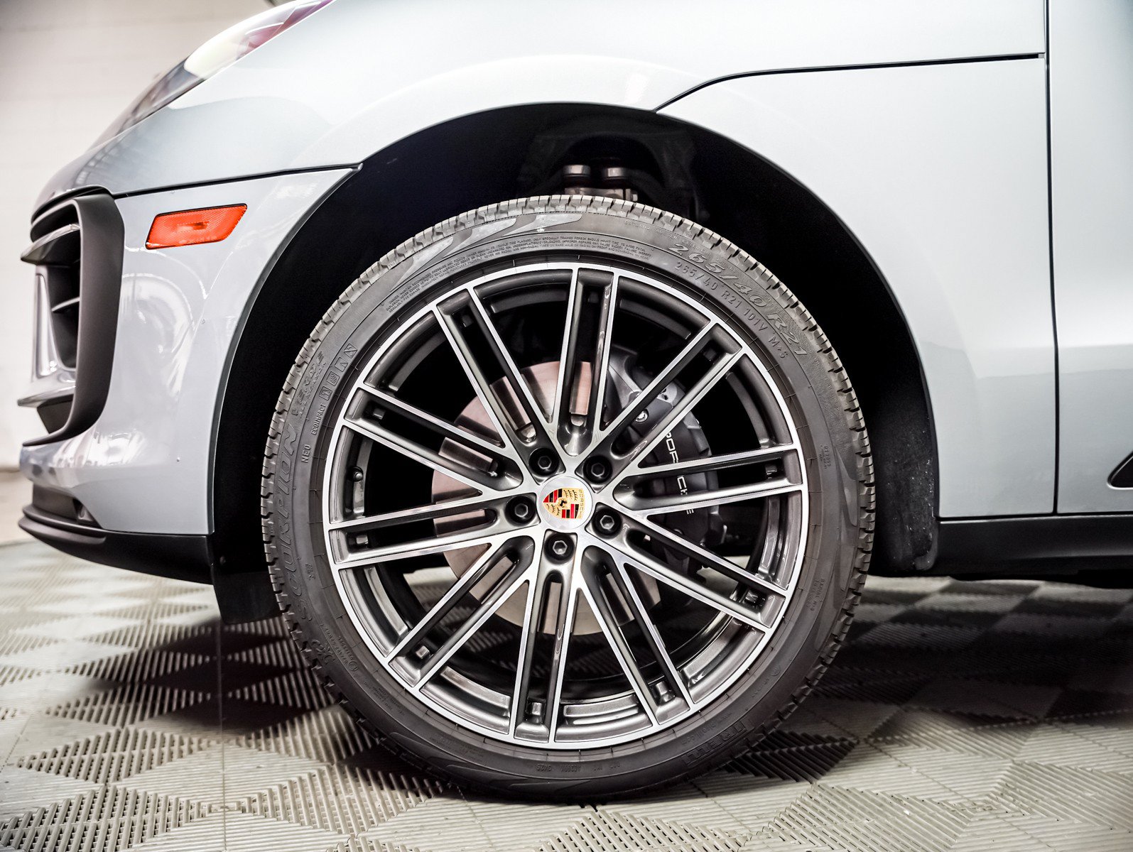 Certified 2026 Porsche Macan AWD/4WD image 14