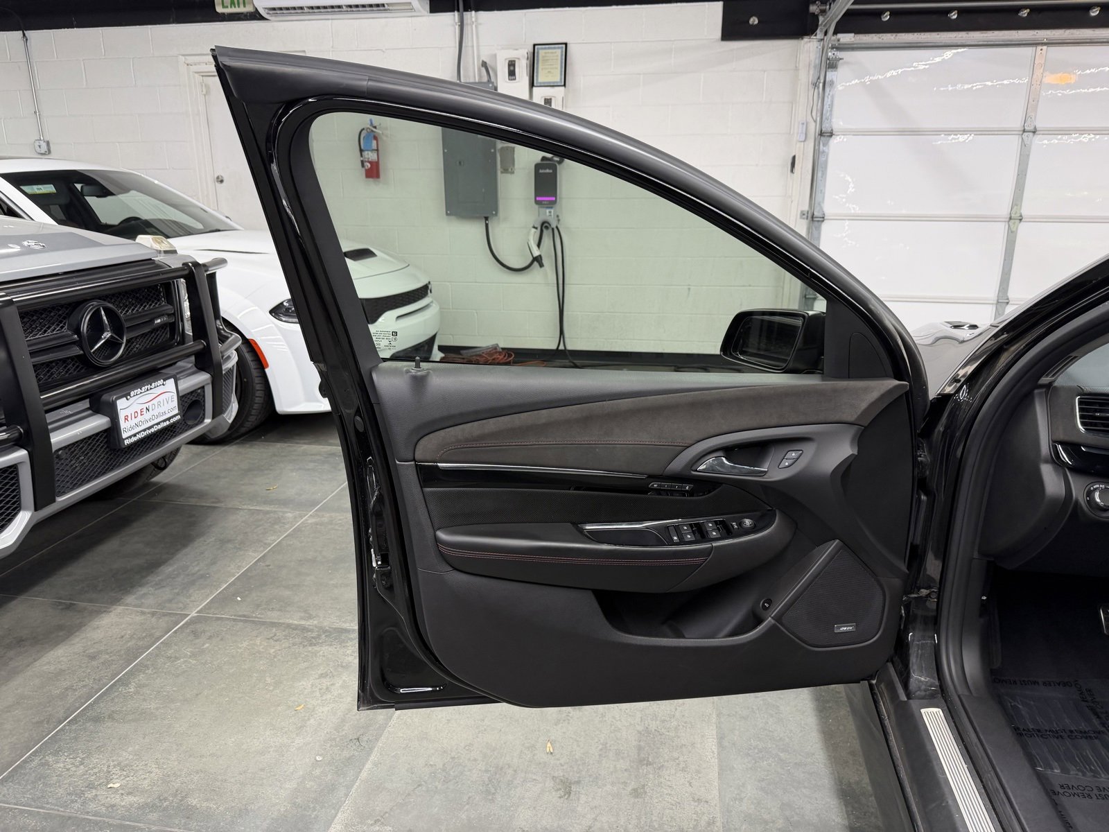 Used 2016 Chevrolet SS image 21