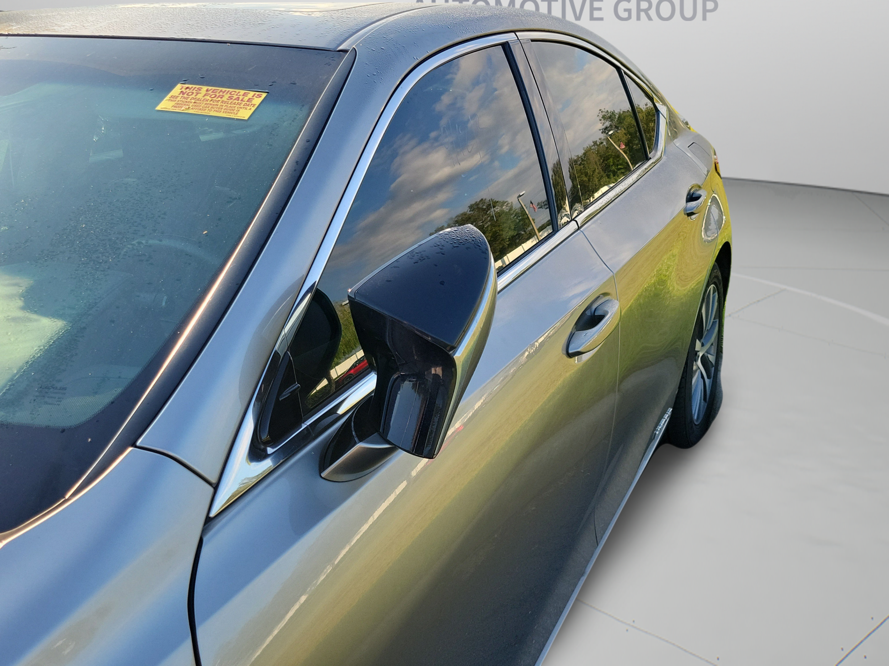 Used 2021 Lexus ES 300h w/ Premium Package FWD image 30