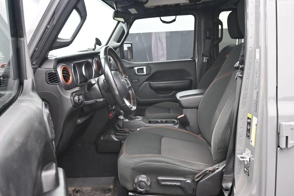 Used 2021 Jeep Gladiator Mojave w/ Cold Weather Group AWD/4WD image 15