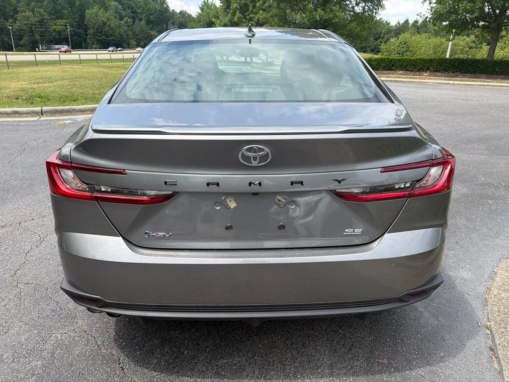 Used 2026 Toyota Camry SE FWD image 6