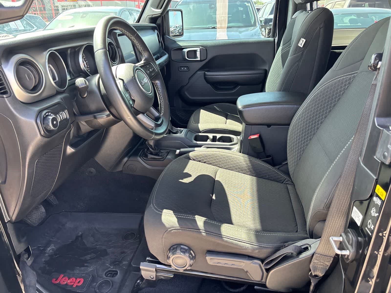 Used 2021 Jeep Wrangler Sport AWD/4WD image 7
