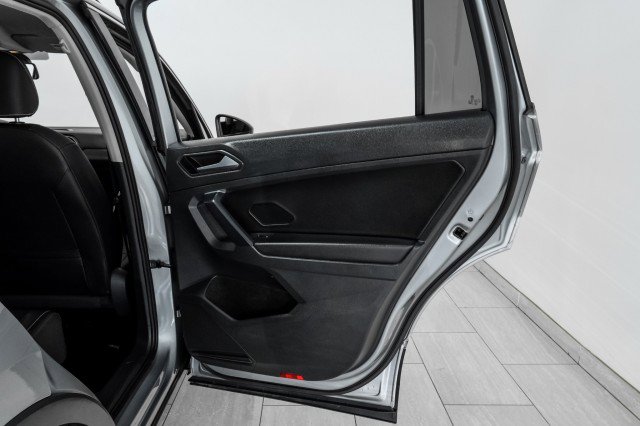 Used 2021 Volkswagen Tiguan SE R-Line image 45