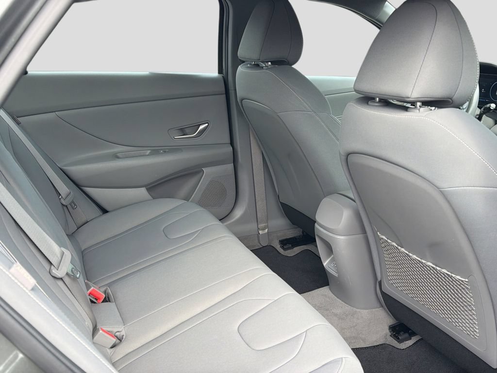 Certified 2024 Hyundai Elantra SEL w/ Convenience Package FWD image 27