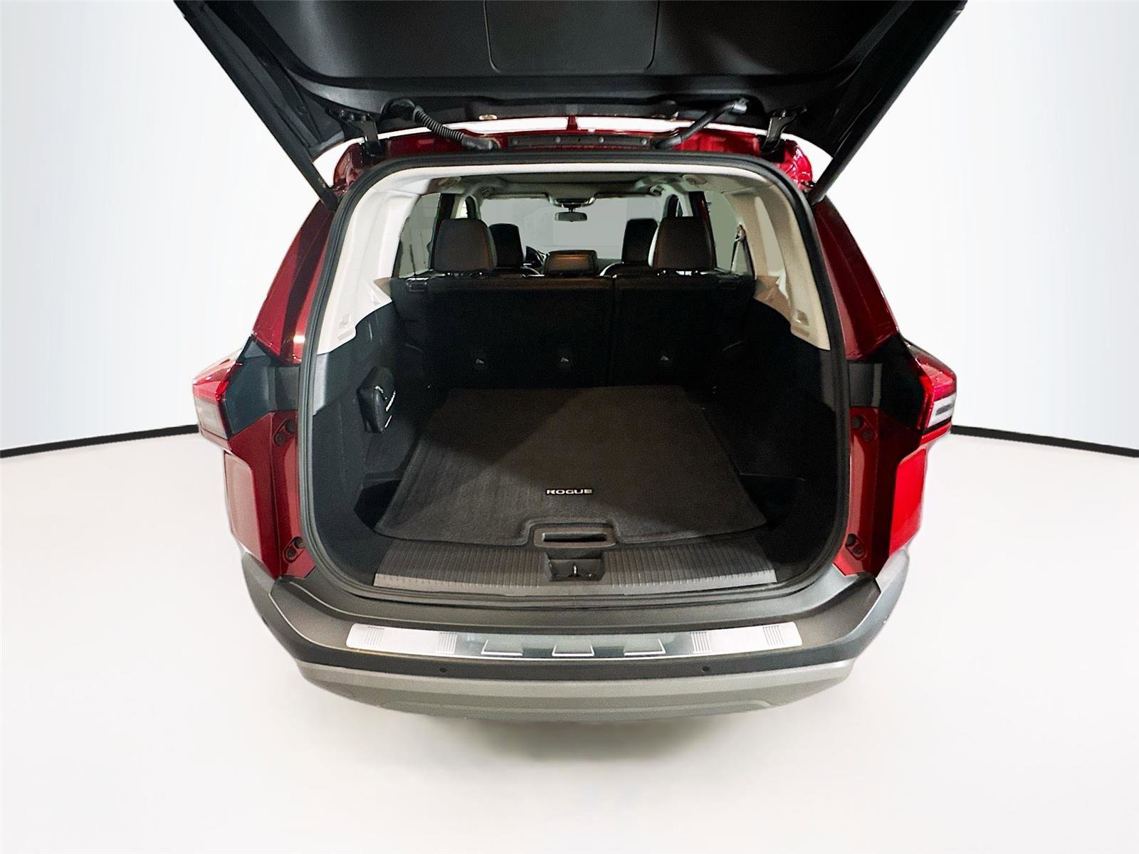 Used 2023 Nissan Rogue SV w/ SV Premium B Package image 20