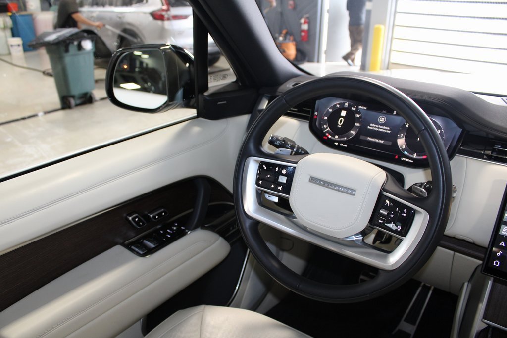 Used 2024 Land Rover Range Rover SE image 22