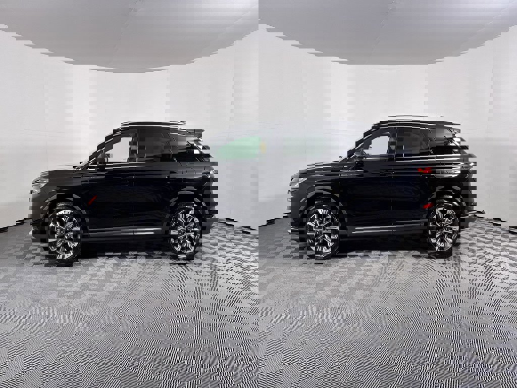 Used 2022 Lincoln Corsair Reserve w/ Equipment Group 201A image 14