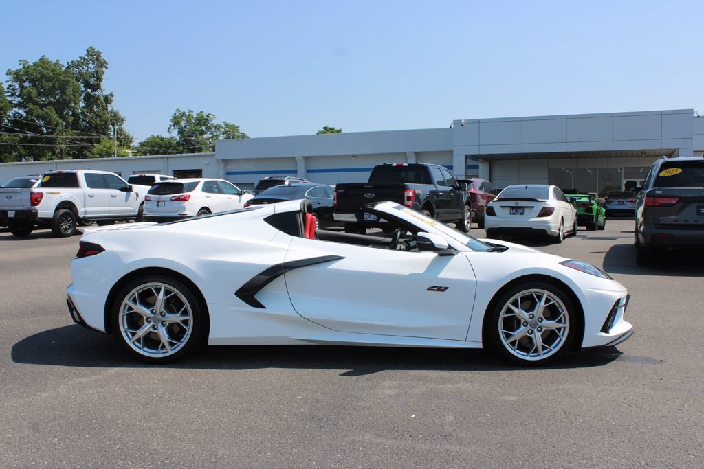 Used 2023 Chevrolet Corvette Stingray Preferred Cpe w/ 2LT RWD image 11
