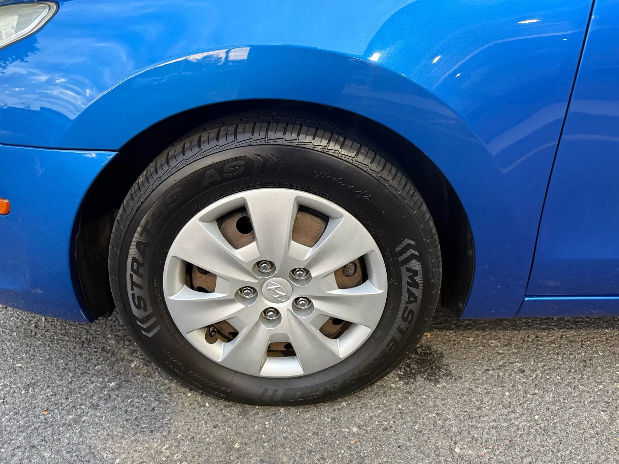 Used 2010 Hyundai Elantra GLS image 33