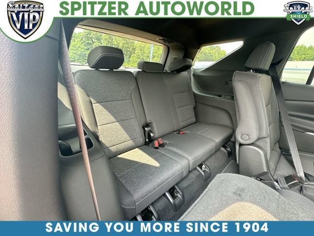 New 2027 Chevrolet Traverse LT w/ Midnight/Sport Edition FWD image 27