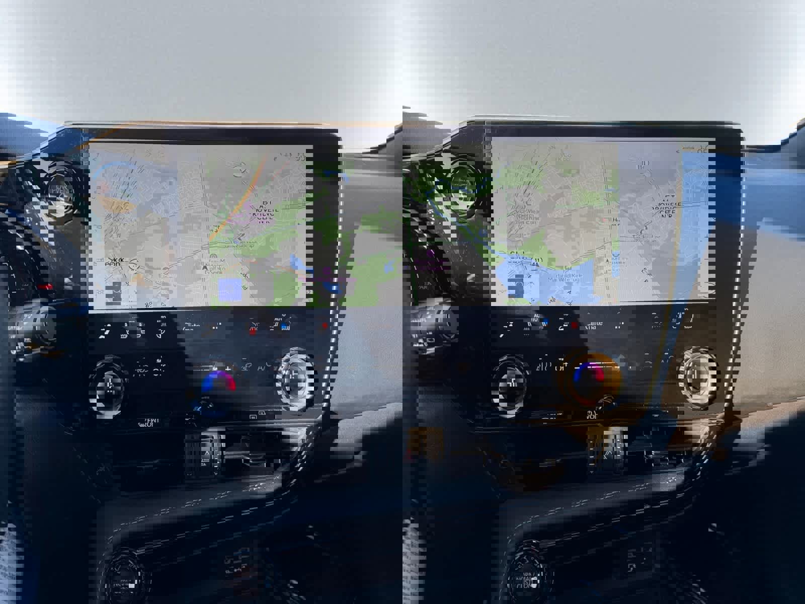 Used 2024 Lexus NX 450h+ F Sport image 15