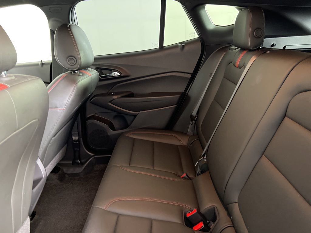 Used 2024 Chevrolet Trax RS w/ Sunroof Package image 22