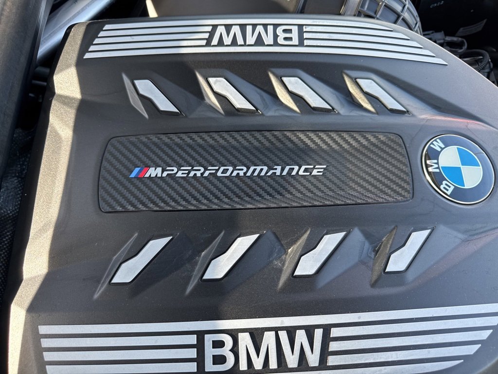Used 2022 BMW X5 M50i w/ Executive Package image 15