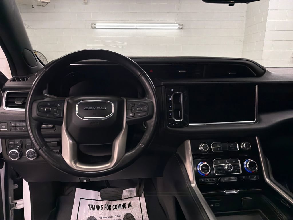 Used 2022 GMC Yukon Denali w/ Denali Premium Package image 8