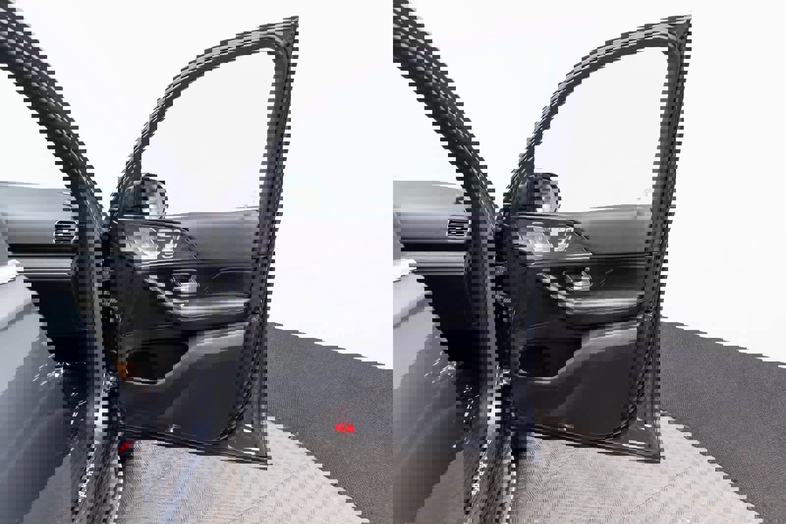 Used 2022 Mercedes-Benz GLE 350 4MATIC w/ Premium Package image 40